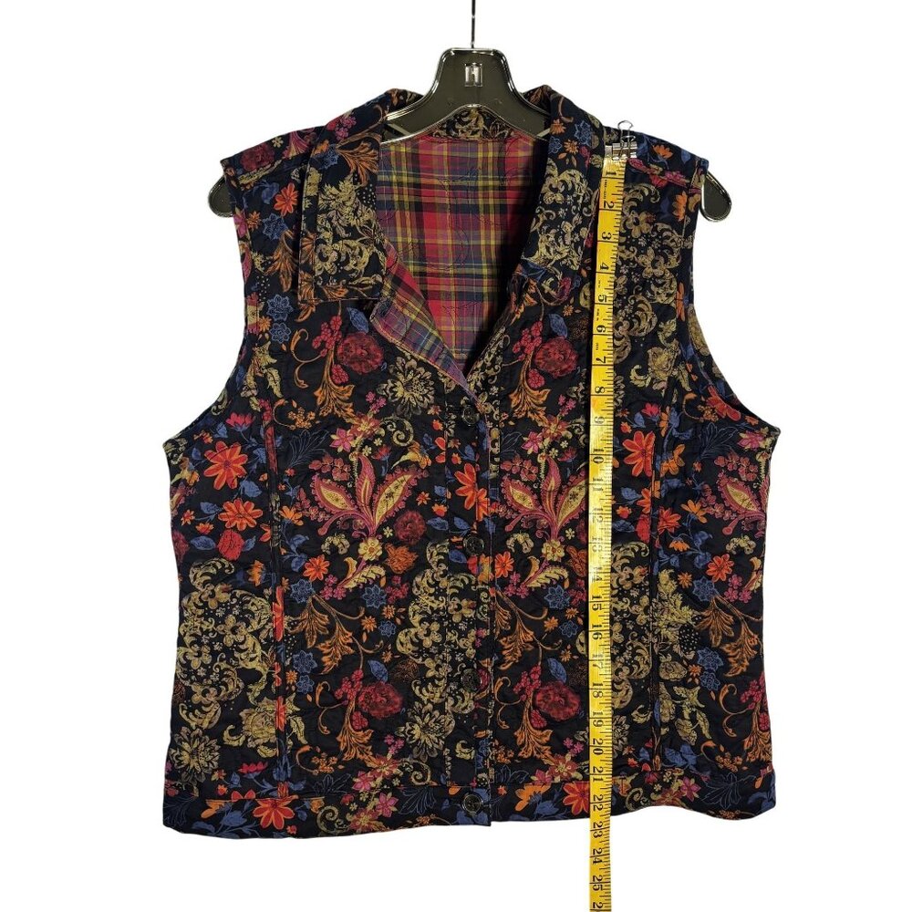Reversible Floral & Plaid Button-Up Vest - Picture 6 of 7